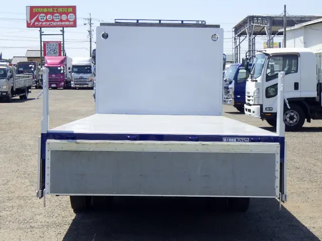 いすゞ フォワード 2RG-FRR90S2(2WD)の写真7