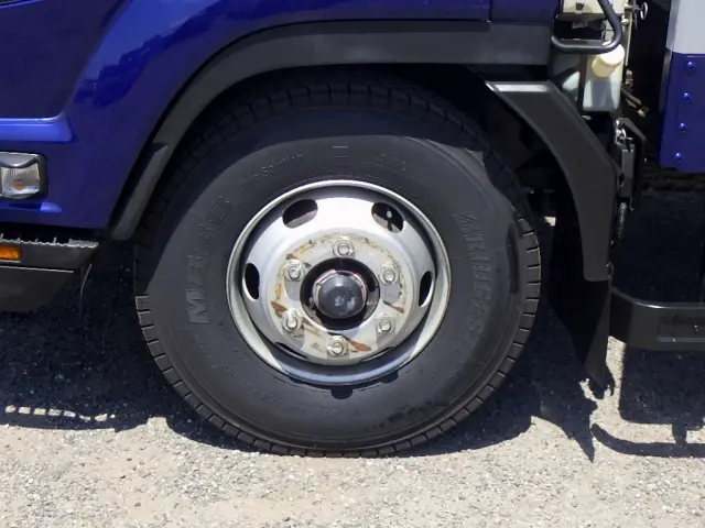 いすゞ フォワード 2RG-FRR90S2(2WD)の写真25