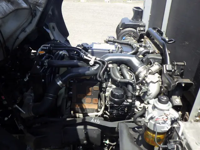 いすゞ フォワード 2RG-FRR90S2(2WD)の写真27