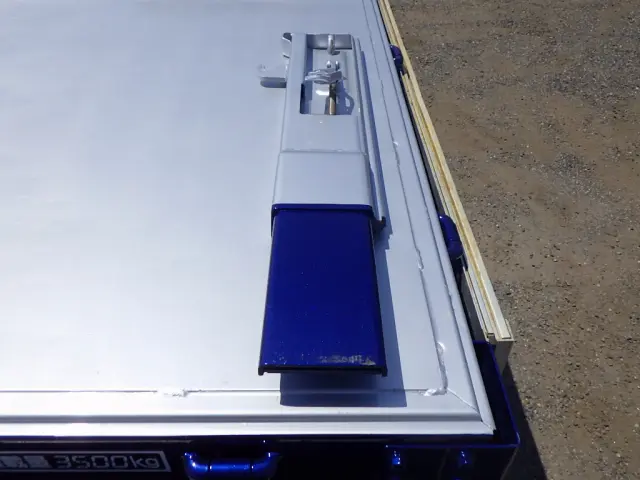 いすゞ フォワード 2RG-FRR90S2(2WD)の写真38