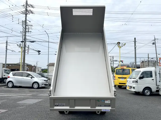 三菱 キャンター 2RG-FBA60(2WD)の写真12