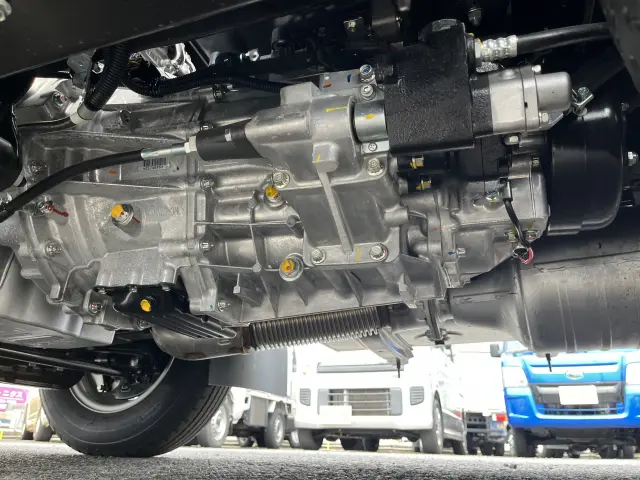 三菱 キャンター 2RG-FBA60(2WD)の写真37