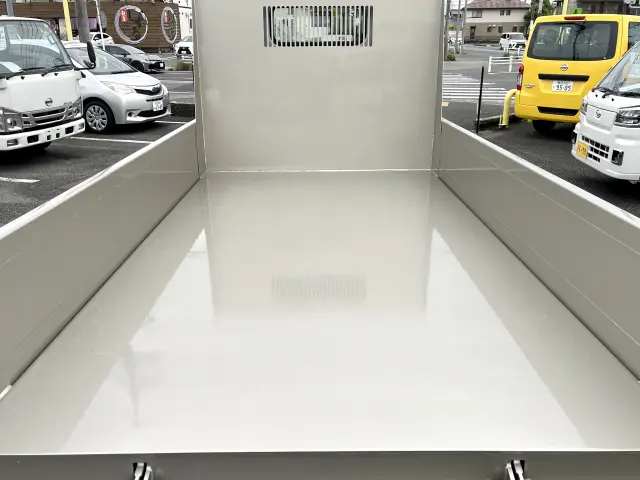 三菱 キャンター 2RG-FBA60(2WD)の写真7
