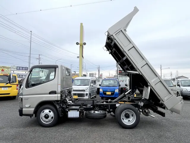 三菱 キャンター 2RG-FBA60(2WD)の写真11