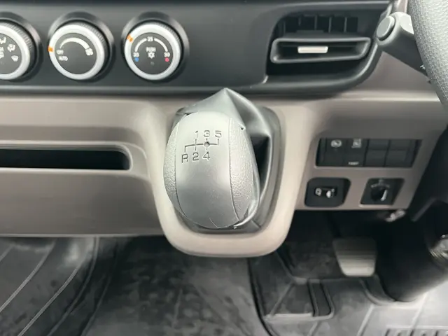 三菱 キャンター 2RG-FBA60(2WD)の写真20