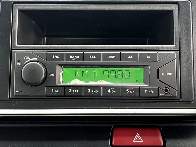 三菱 キャンター 2RG-FBA60(2WD)の写真22