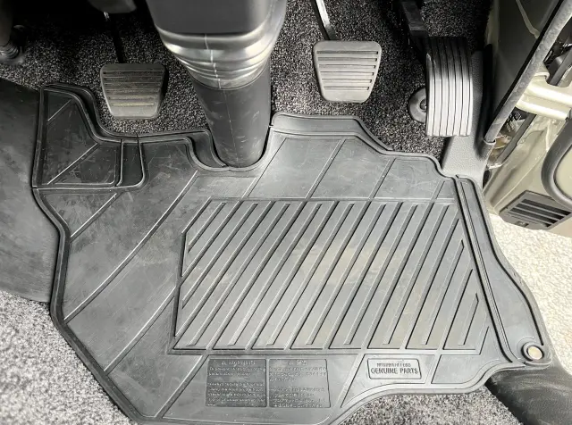 三菱 キャンター 2RG-FBA60(2WD)の写真29