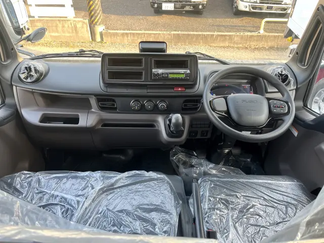 三菱 キャンター 2RG-FBA20(2WD)の写真17