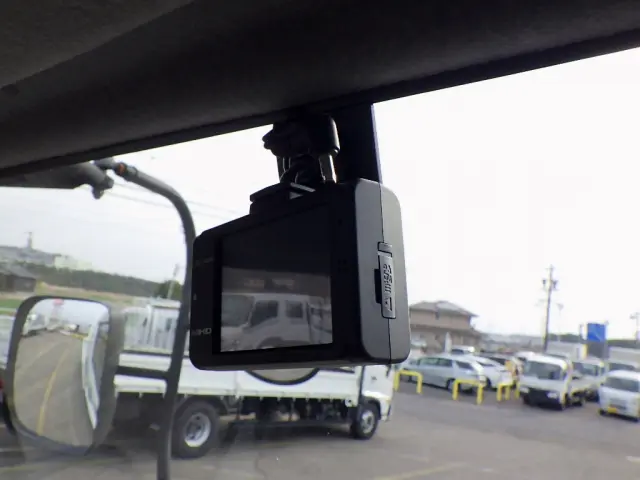 いすゞ フォワード 2RG-FRR90S2(2WD)の写真16