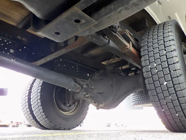 いすゞ フォワード 2RG-FRR90S2(2WD)の写真27