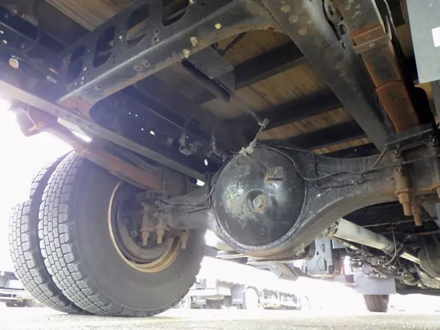 いすゞ フォワード 2RG-FRR90S2(2WD)の写真28