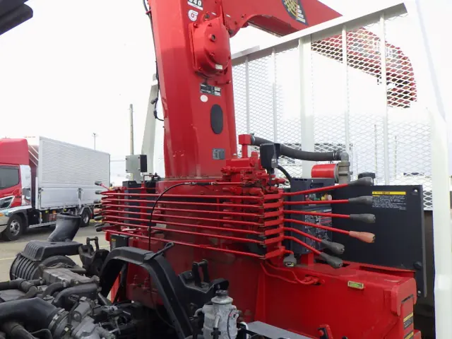 いすゞ フォワード 2RG-FRR90S2(2WD)の写真35