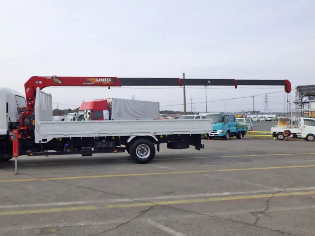 いすゞ フォワード 2RG-FRR90S2(2WD)の写真40