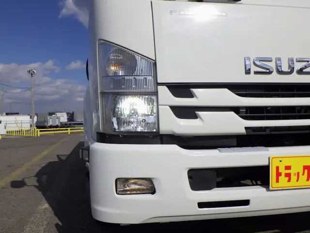 いすゞ フォワード 2RG-FRR90S2(2WD)の写真3
