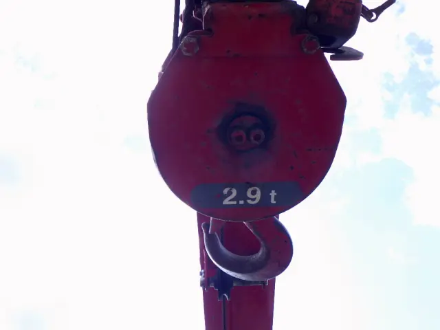 いすゞ フォワード 2RG-FRR90S2(2WD)の写真10