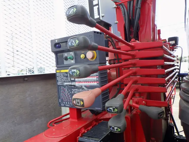 いすゞ フォワード 2RG-FRR90S2(2WD)の写真11