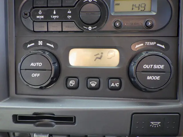 いすゞ フォワード 2RG-FRR90S2(2WD)の写真18