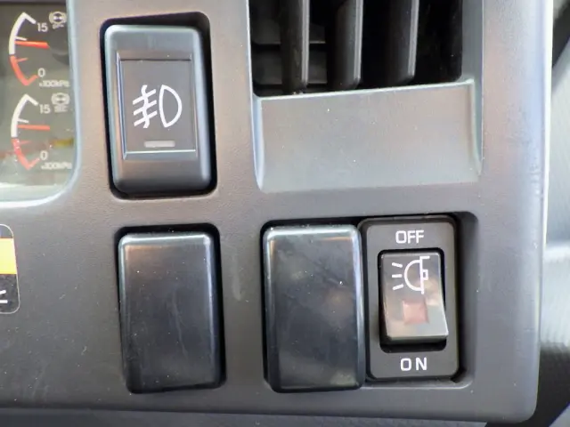 いすゞ フォワード 2RG-FRR90S2(2WD)の写真22