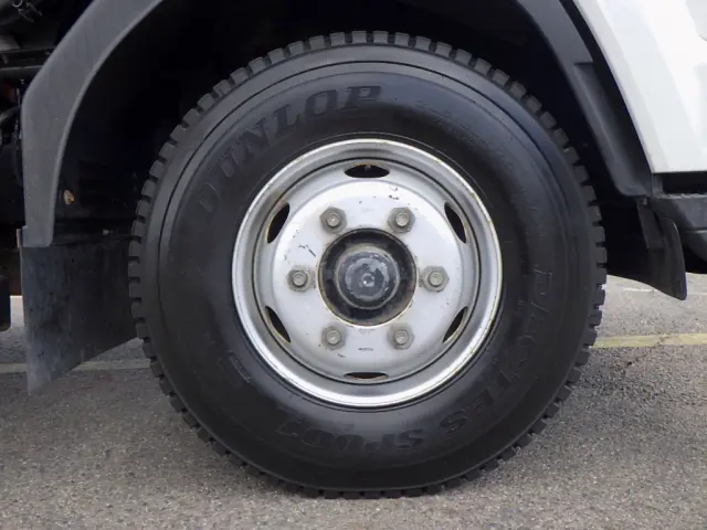 いすゞ フォワード 2RG-FRR90S2(2WD)の写真29