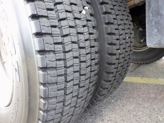 いすゞ フォワード 2RG-FRR90S2(2WD)の写真31