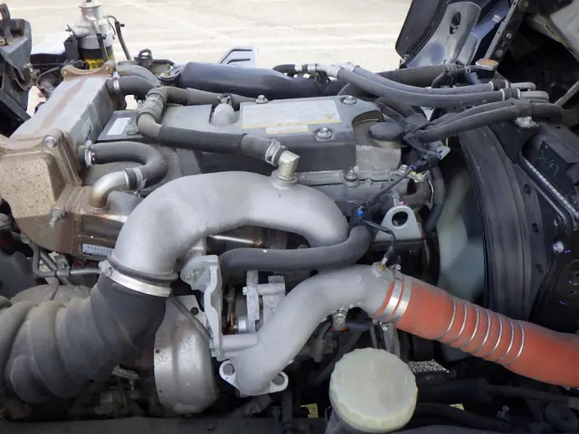 いすゞ フォワード 2RG-FRR90S2(2WD)の写真33