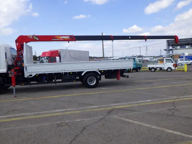 いすゞ フォワード 2RG-FRR90S2(2WD)の写真38