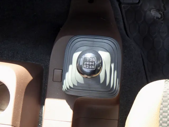 日野 レンジャー 2KG-FC2ABA(2WD)の写真30