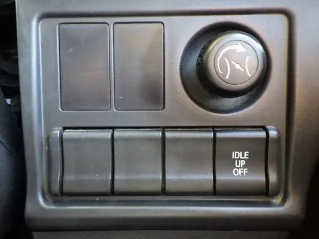 日野 レンジャー 2KG-FC2ABA(2WD)の写真18