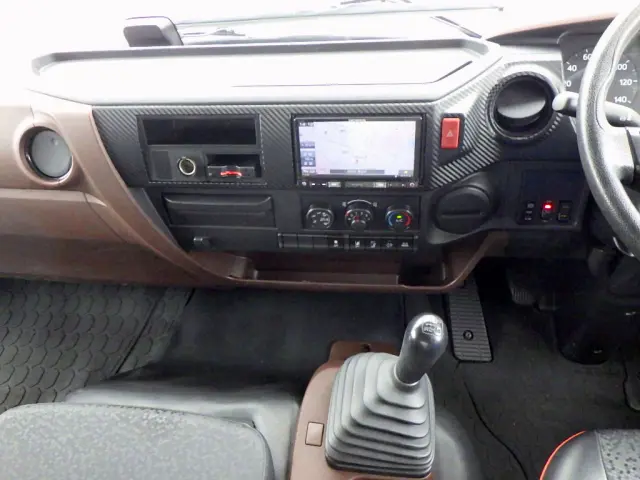 日野 レンジャー 2KG-FD2ABA(2WD)の写真18