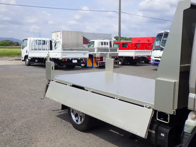 三菱 キャンター TKG-FBA30(2WD)の写真10