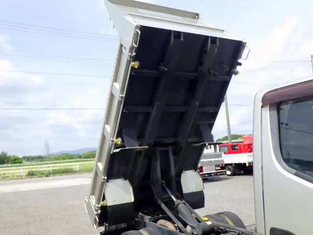三菱 キャンター TKG-FBA30(2WD)の写真12