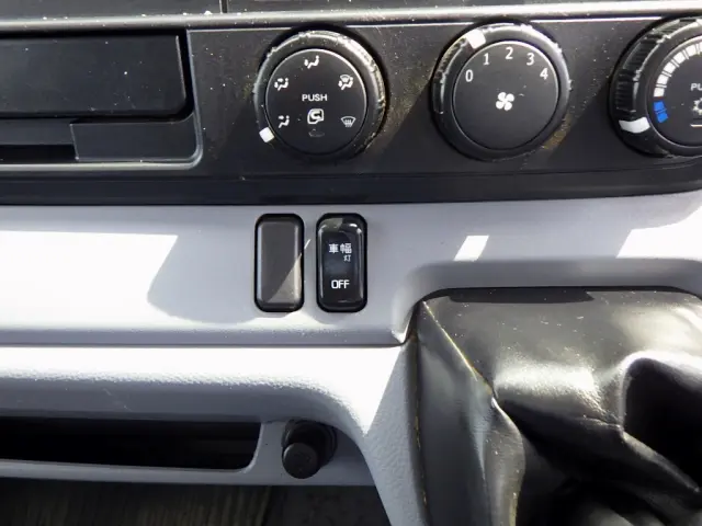 三菱 キャンター TKG-FBA30(2WD)の写真19