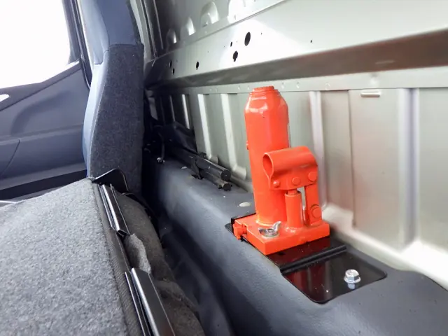 三菱 キャンター TKG-FBA30(2WD)の写真50