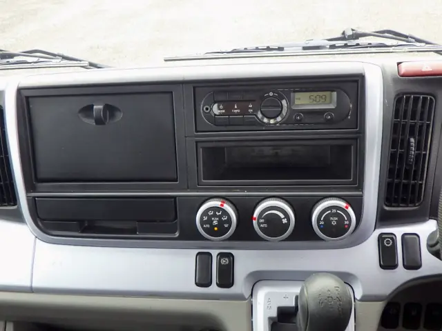 日産 アトラス TRG-FBA3W(2WD)の写真13