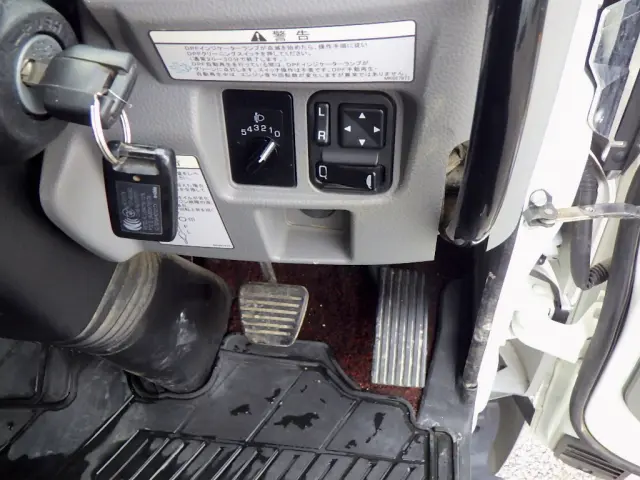 日産 アトラス TRG-FBA3W(2WD)の写真15