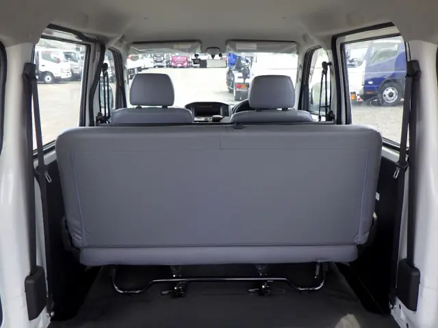 トヨタ タウンエースバン DBF-S402M(2WD)の写真11
