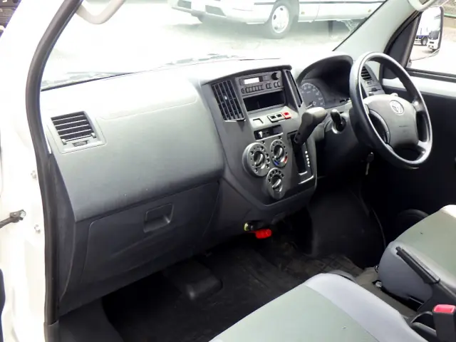 トヨタ タウンエースバン DBF-S402M(2WD)の写真44