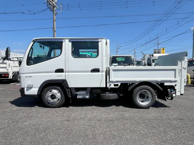 三菱 キャンター 2RG-FBA20(2WD)の写真3