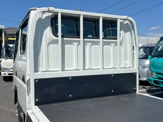三菱 キャンター 2RG-FBA20(2WD)の写真11