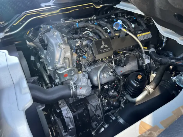 三菱 キャンター 2RG-FBA20(2WD)の写真36