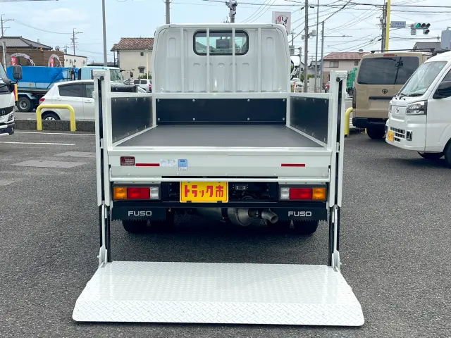 三菱 キャンター 2RG-FBA20(2WD)の写真7