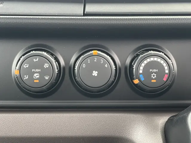 三菱 キャンター 2RG-FBA20(2WD)の写真27