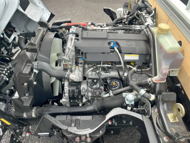 三菱 キャンター 2RG-FBA20(2WD)の写真40
