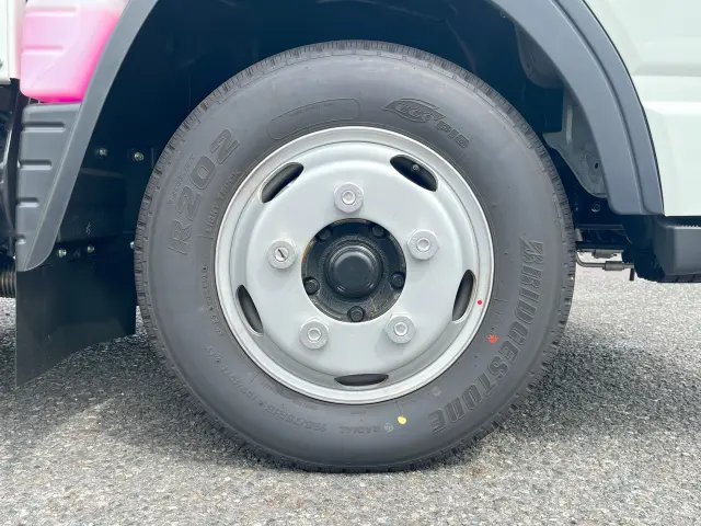 三菱 キャンター 2RG-FBA20(2WD)の写真46