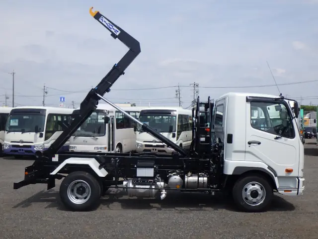 三菱 ファイター 2KG-FK72F(2WD)の写真7