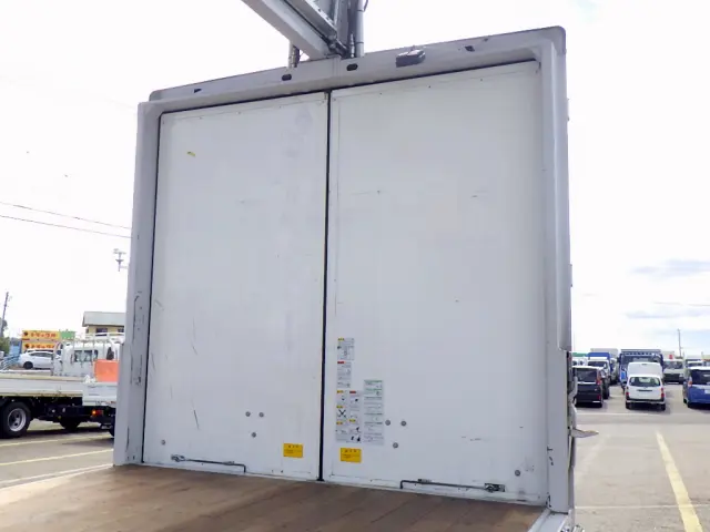 三菱 ファイター TKG-FK61F(2WD)の写真11