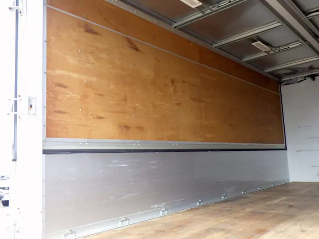 三菱 ファイター TKG-FK61F(2WD)の写真15