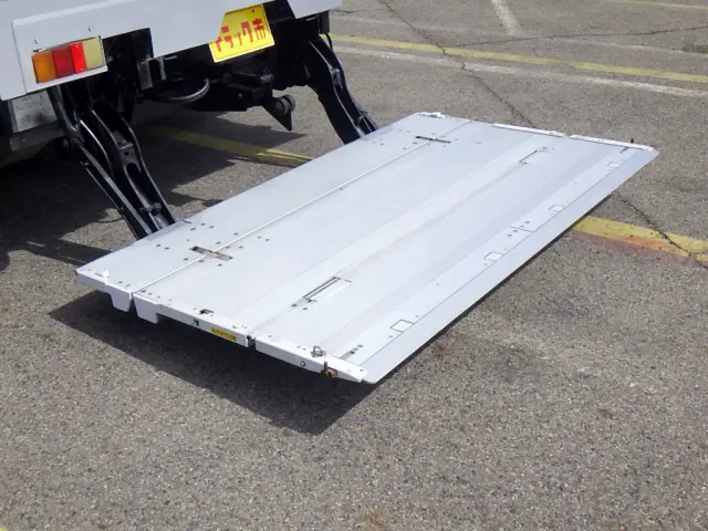 三菱 ファイター TKG-FK61F(2WD)の写真48