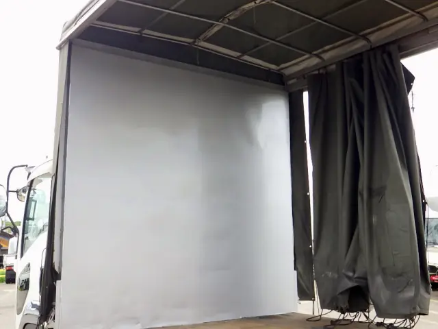 いすゞ フォワード 2RG-FRR90S2(2WD)の写真19