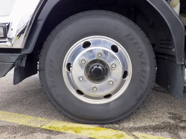 いすゞ フォワード 2RG-FRR90S2(2WD)の写真24